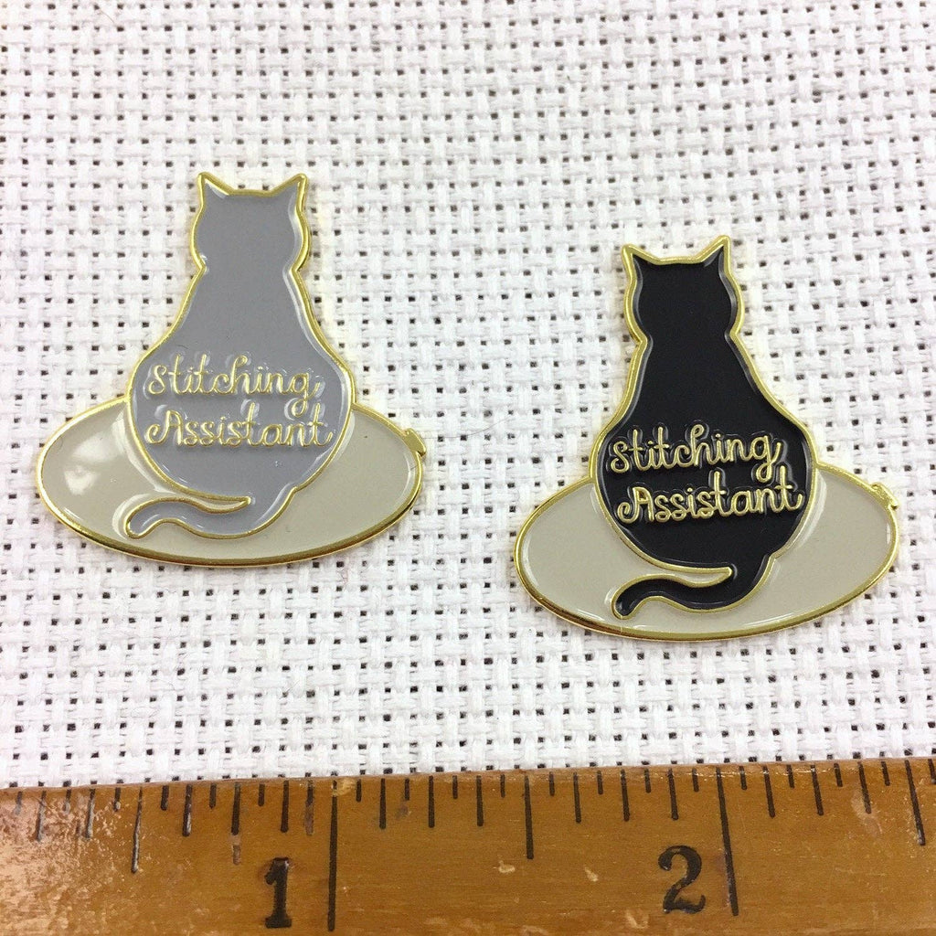 Stitching Assistant Cat Needle Minders: Gray