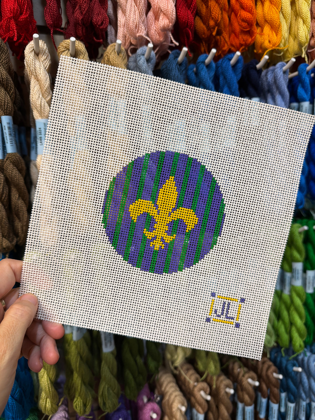 Fleur de Lis with Stripes Round Canvas