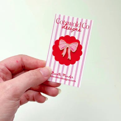 Pink Bow Needle Minder