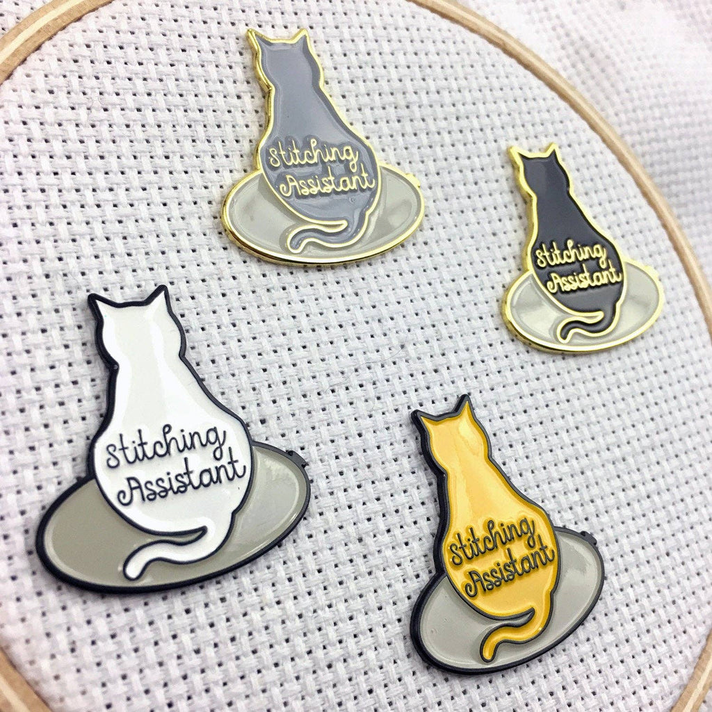 Stitching Assistant Cat Needle Minders: Gray